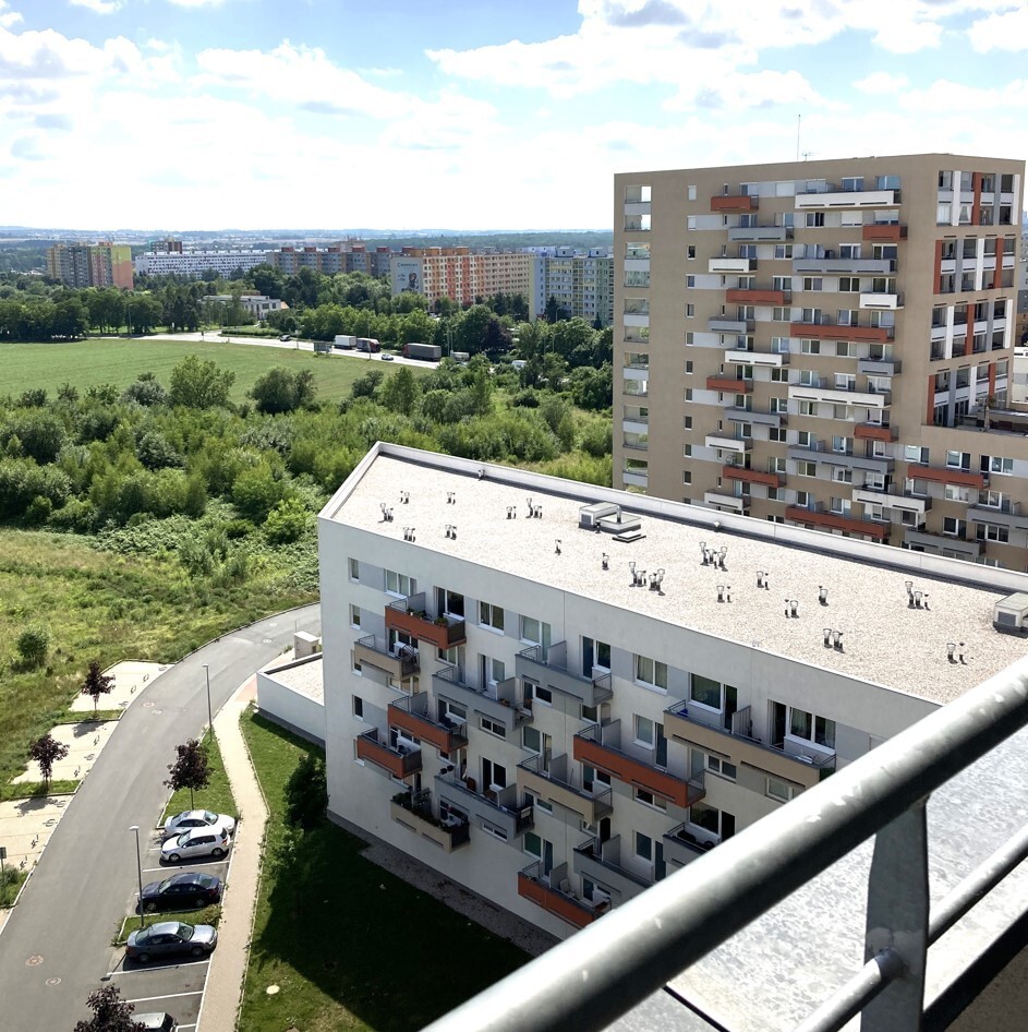 Prodej bytu 1+kk 38 m2 + L (8 m2) + B (5 m2) Mantovská, Praha 15 - Horní Měcholupy