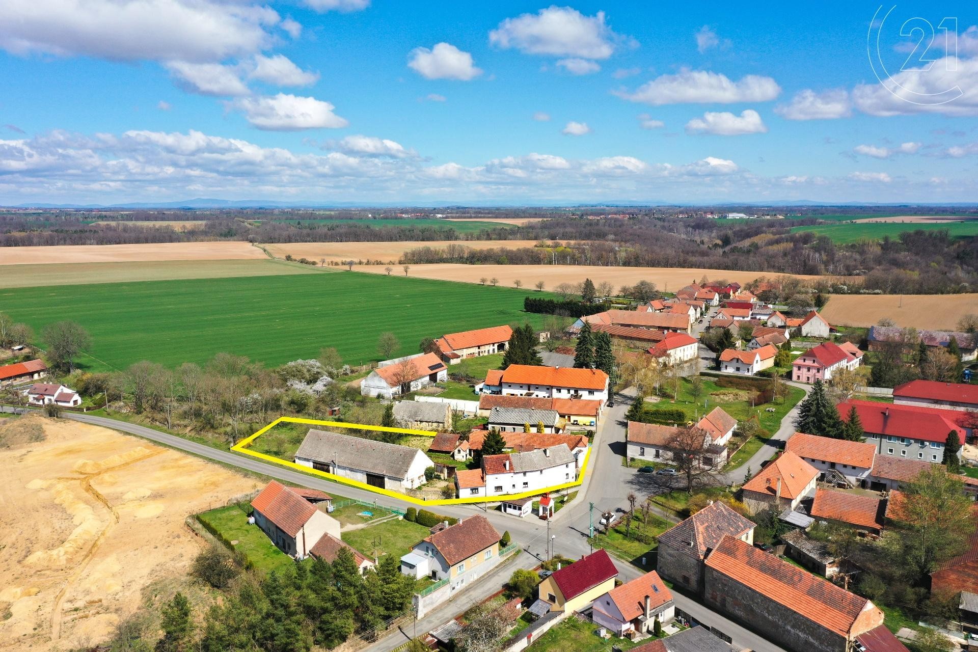 Prodej, Rodinný dům 5+1 202 m2 - s pozemky 2 845 m2 - Řepín - Živonín